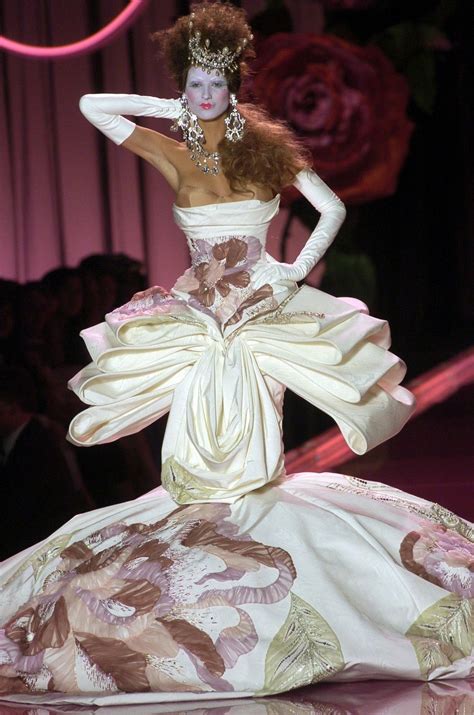 john galliano 2005 maison dior|John Galliano couture collection.